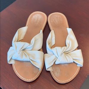 Soludos white leather strap sandals